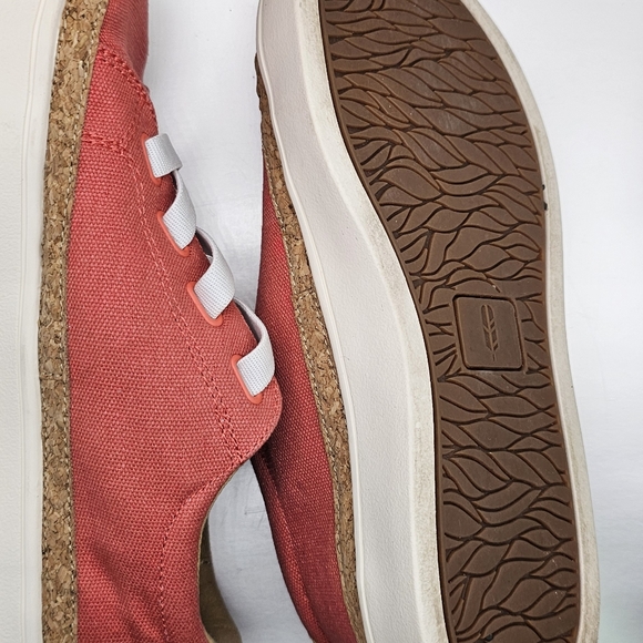 Revitalign Hermosa orthotic shoes with elastic lace up in red shoe size 6b - Picture 6 of 9